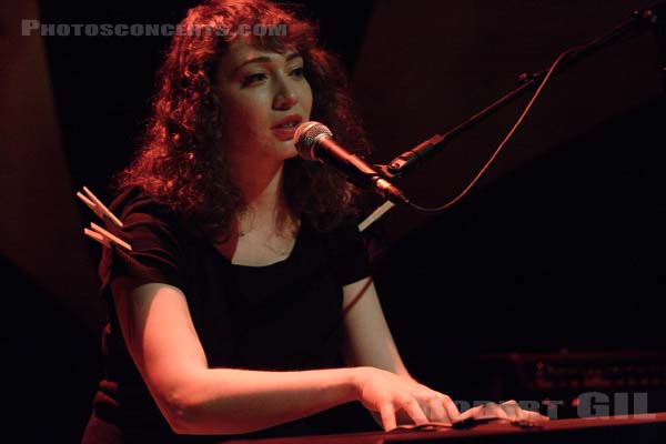 REGINA SPEKTOR - 2005-04-27 - PARIS - Cafe de la Danse - 